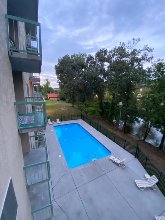 River Place Condos #605 2Bd ピジョンフォージ エクステリア 写真